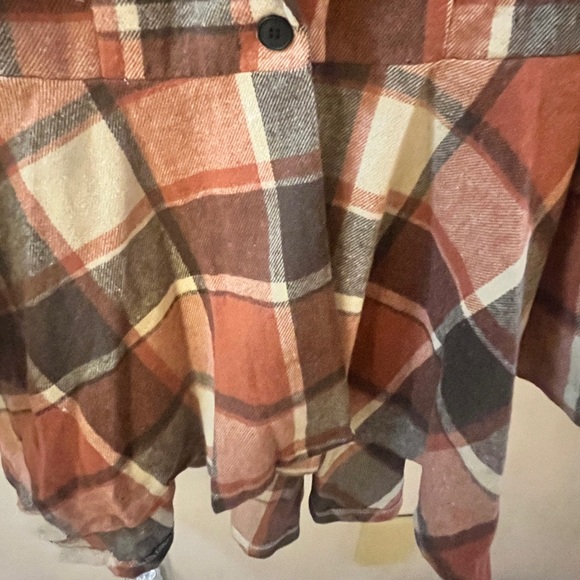 Flannel plaid Shacket. High low. Orange, brown and cream. Peplum back - Picture 2 of 4